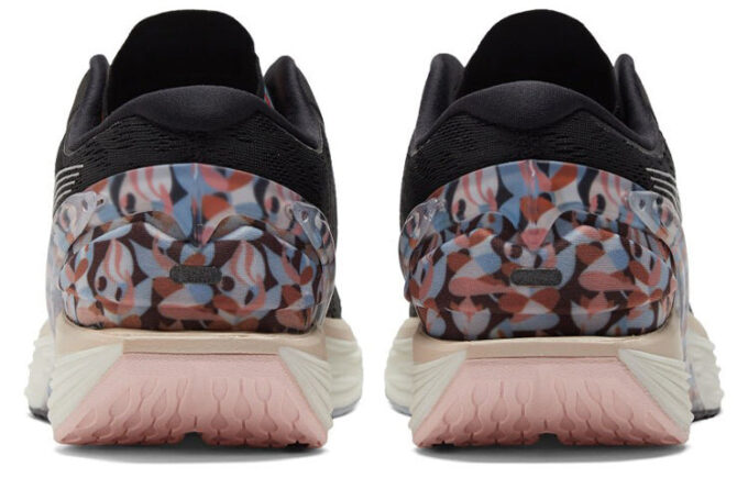 (WMNS) Maggie Stephenson x Run XX Nitro Artwork “Black Arctic Ice”