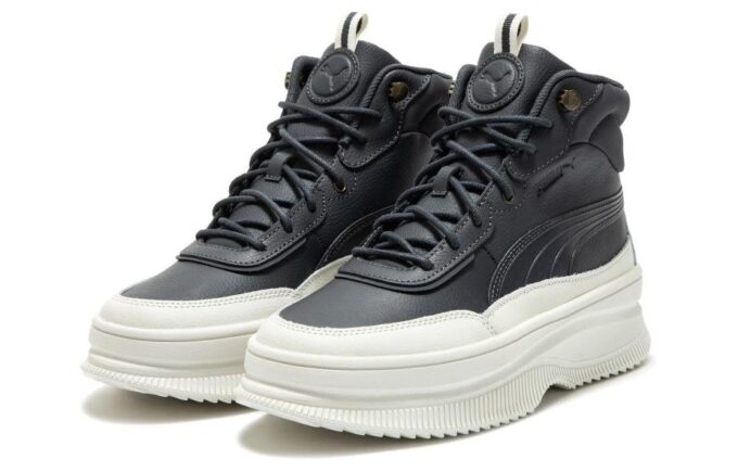 (WMNS) Mayra “Grey Strong”