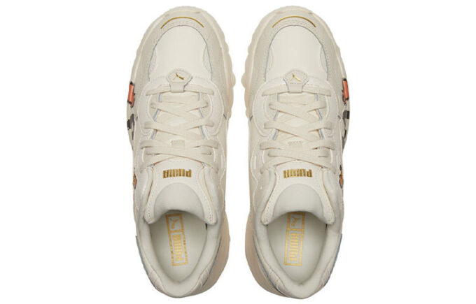 (WMNS) Pulsar Wedge CN “Logo – Hearts”