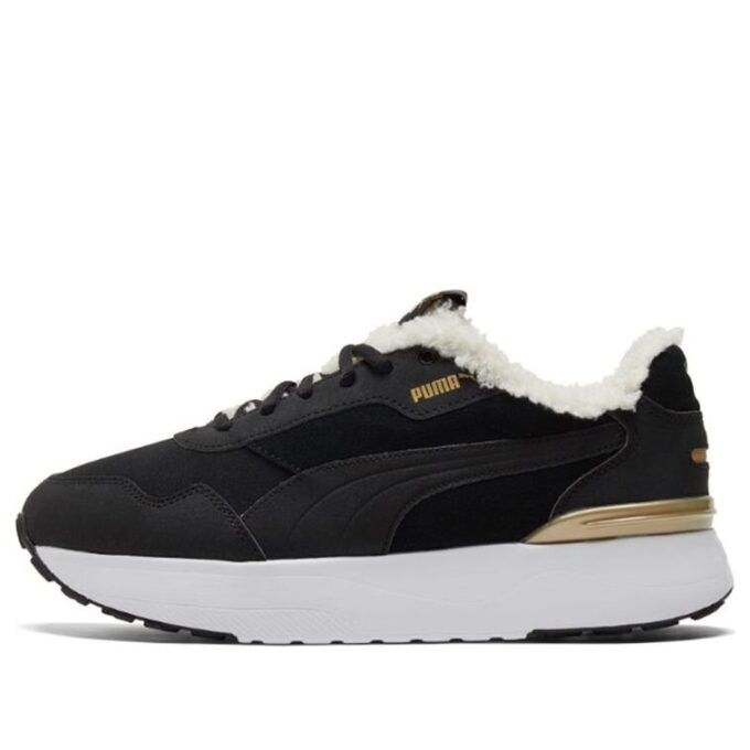 (WMNS) R78 Voyage Running Shoes Black