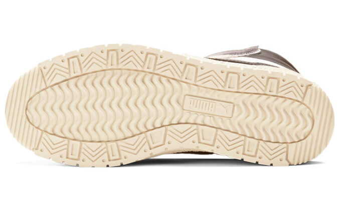 (WMNS) Ralph Sampson Mid “High Court Regal”