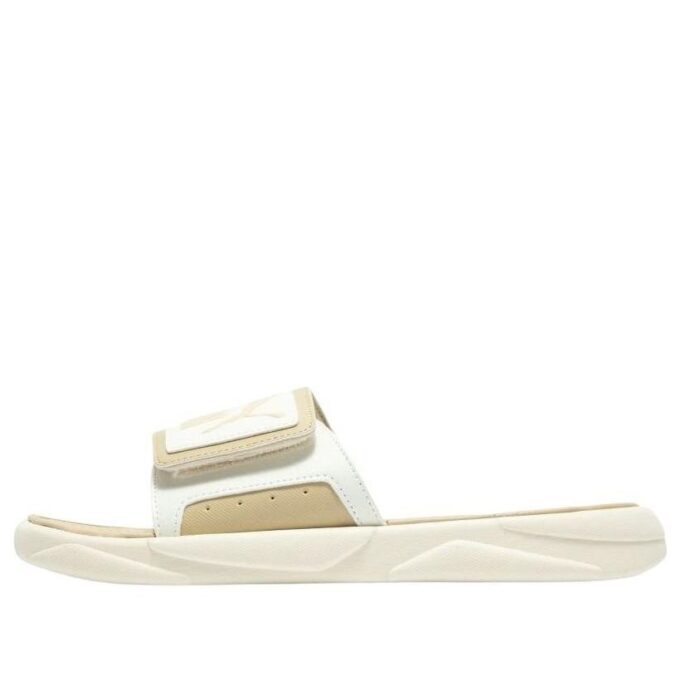 (WMNS) Royalcat Comfort “Frosted Ivory”