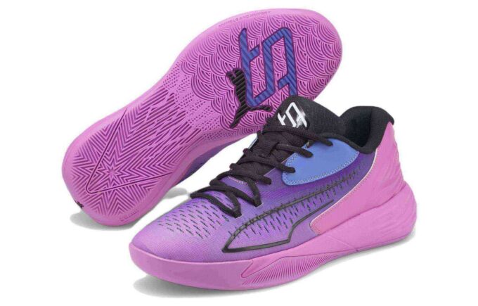 (WMNS) Stewie 1 “Causing Trouble”