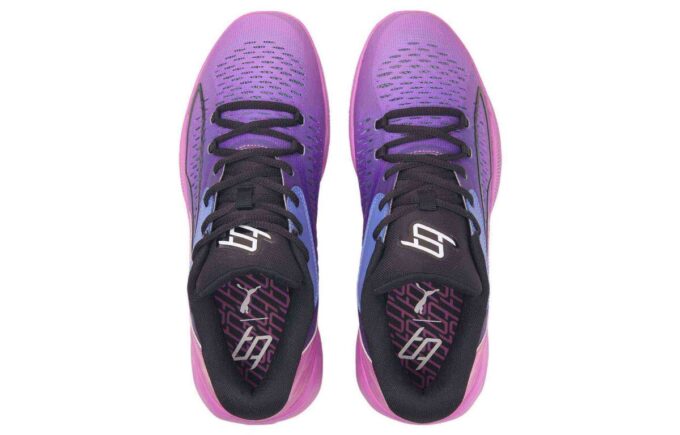 (WMNS) Stewie 1 “Causing Trouble”