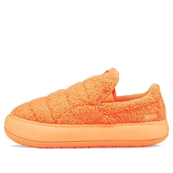 (WMNS) Suede Mayu Slip-On “Teddy – Neon Citrus”