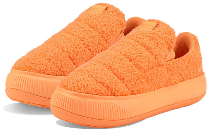 (WMNS) Suede Mayu Slip-On “Teddy – Neon Citrus”