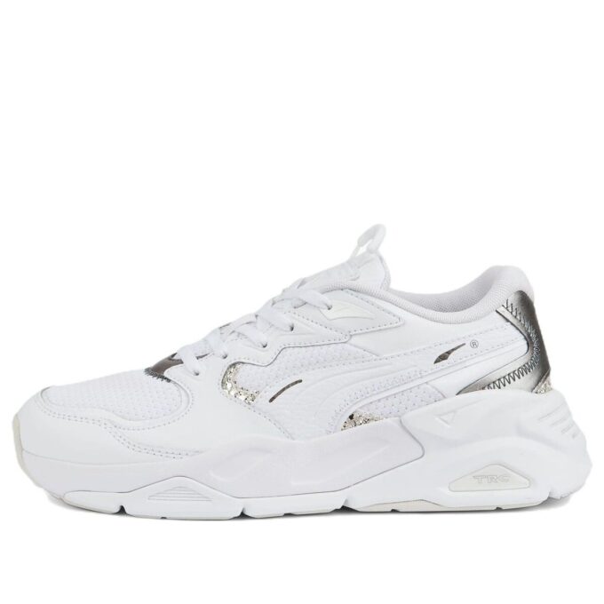 (WMNS) TRC Mira “Star Quality – White”