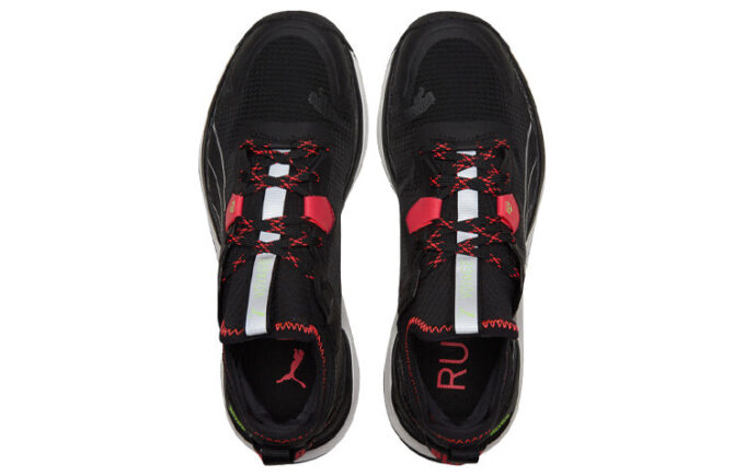 (WMNS) Voyage Nitro “Black Sunblaze”