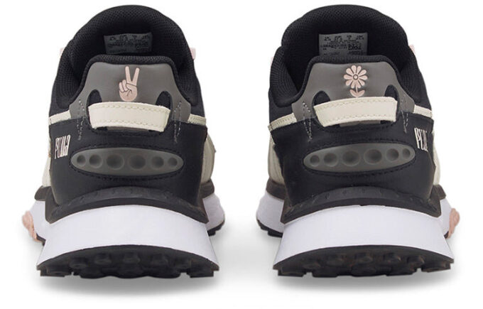 (WMNS) Wild Rider Downtown “Black Ivory”